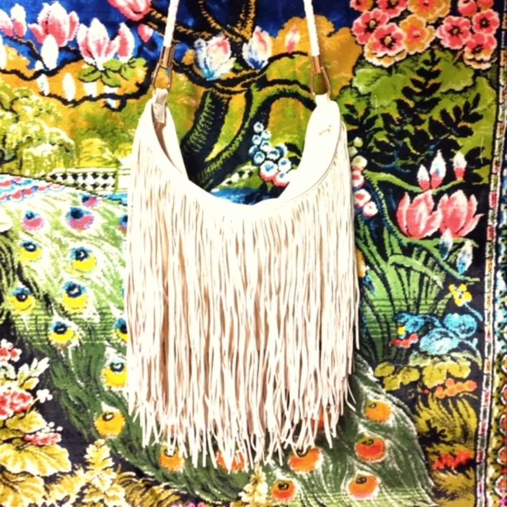 White Fringe Cross Body Bag With Gold Hardware 🌈